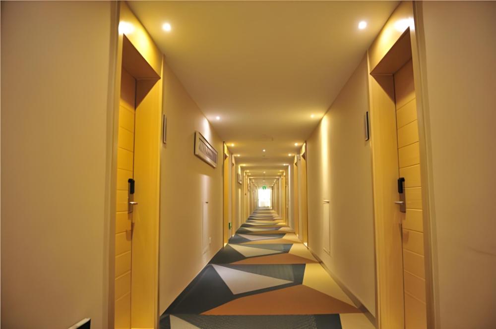 city comfort inn zhengzhou lvcheng square metro station