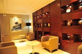 city comfort inn zhengzhou lvcheng square metro station