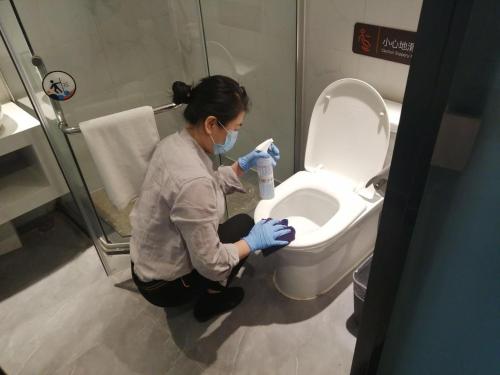 7 days premium beijing zhongguancun peoples university suzhou street metro station