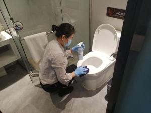 7 days premium beijing zhongguancun peoples university suzhou street metro station
