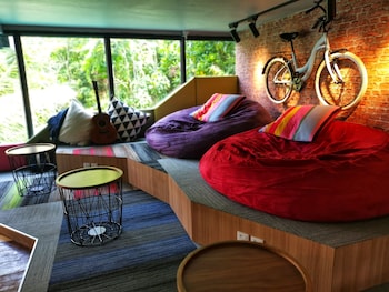 Toojou Kota Kinabalu,Taman Tasik>>Kota Kinabalu,2 star