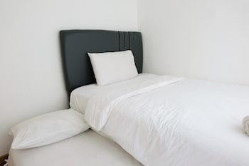 fully furnished 2br apartment at m town residence