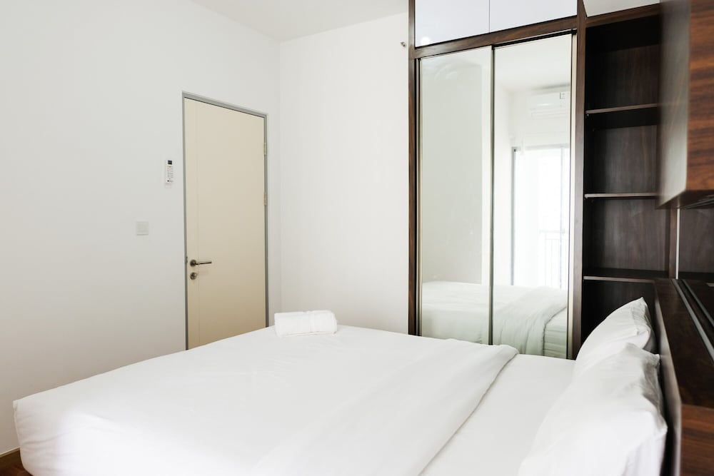 fully furnished 2br apartment at m town residence