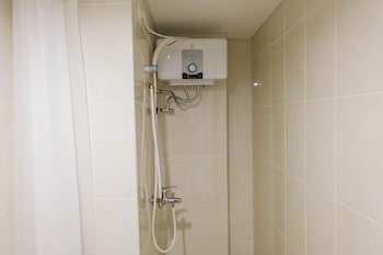 comfortable 2br apartment serpong m town residence