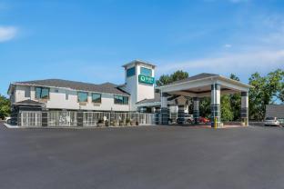 baymont inn and suites sandersville