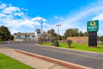 baymont inn and suites sandersville