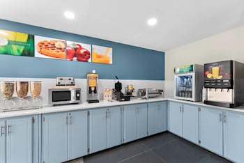 baymont inn and suites sandersville