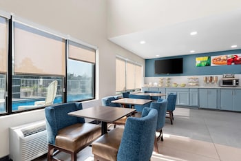 baymont inn and suites sandersville