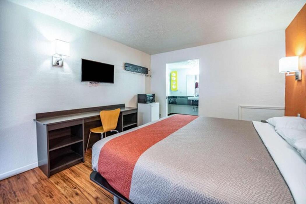 relax inn by oyo columbus oh i 70