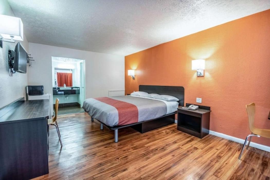 relax inn by oyo columbus oh i 70