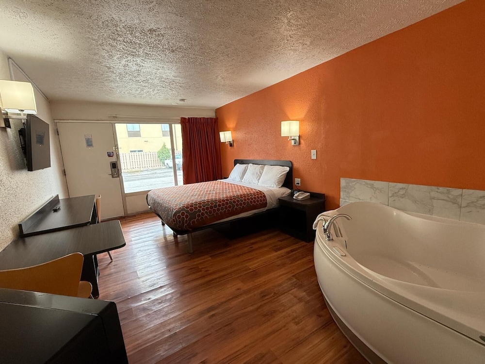 relax inn by oyo columbus oh i 70