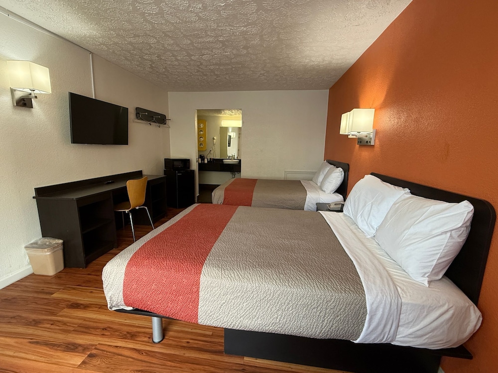 relax inn by oyo columbus oh i 70