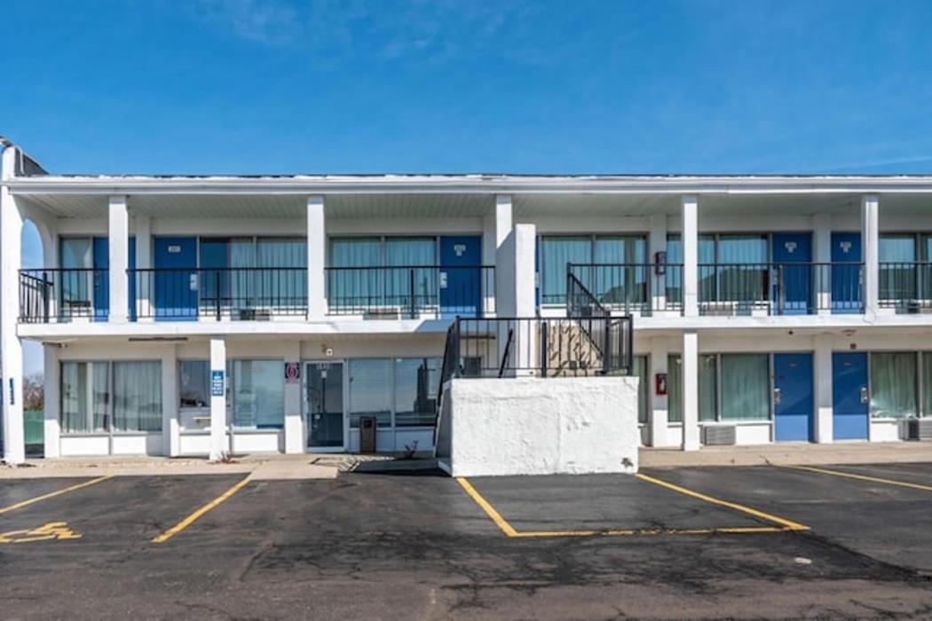 relax inn by oyo columbus oh i 70