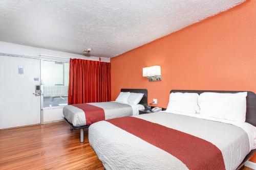 relax inn by oyo columbus oh i 70
