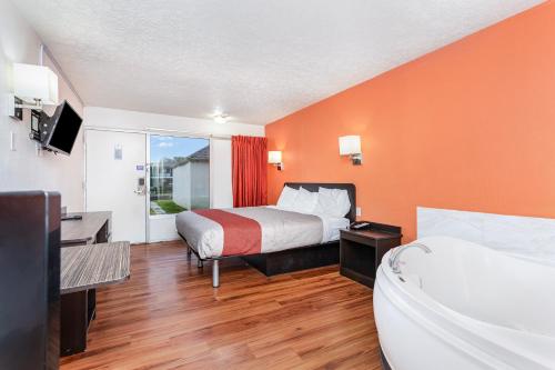 relax inn by oyo columbus oh i 70