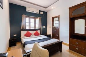 Collection O Victorian Comforts,Diary Circle>>Bengaluru,3 star