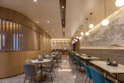 mehood theater hotel chengdou chunxi road taikoo li
