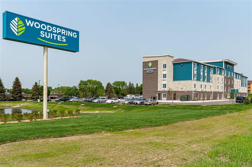 woodspring suites minneapolis airport me