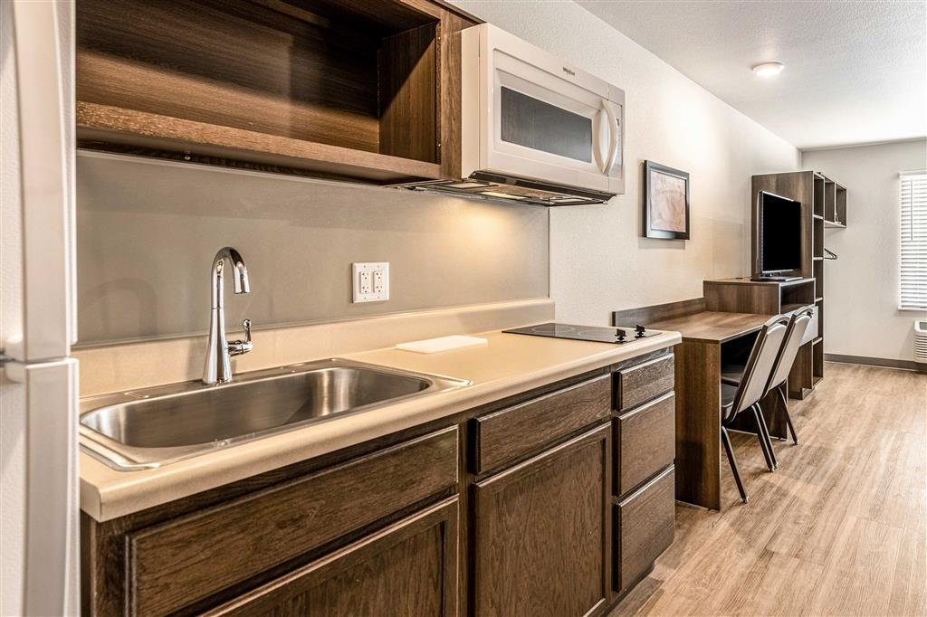 woodspring suites minneapolis airport me