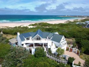 beach break guest houses and villas