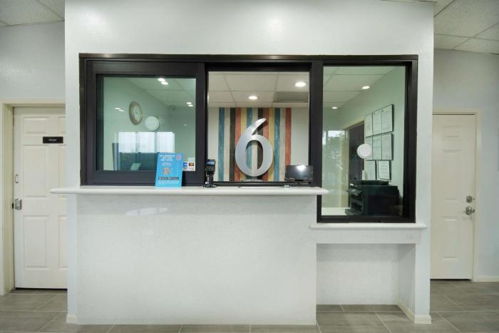 motel 6 houston tx i 10 west