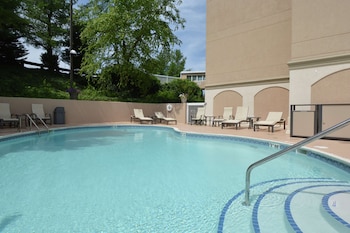 hampton inn salem east electric road