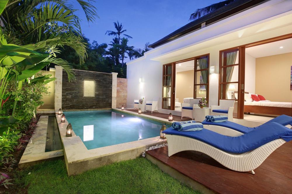 lucia villa seminyak beachside