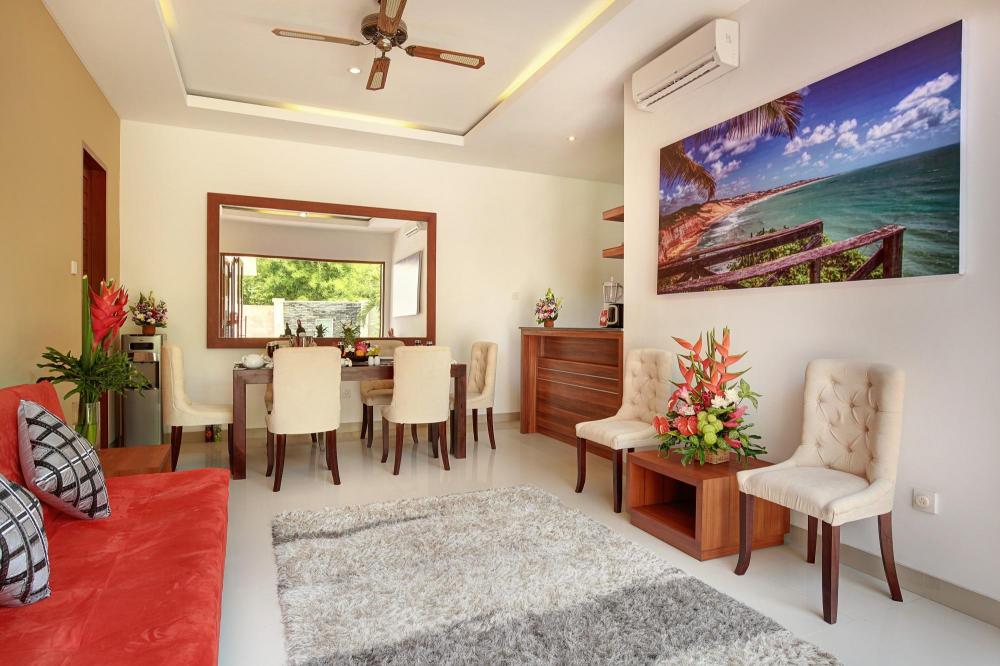 lucia villa seminyak beachside