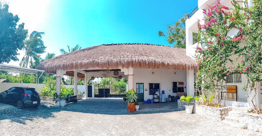 divers lodge moalboal