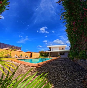 divers lodge moalboal