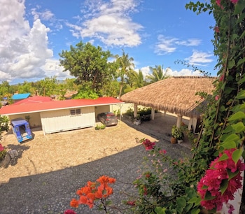 divers lodge moalboal