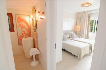 secret oasis ibiza