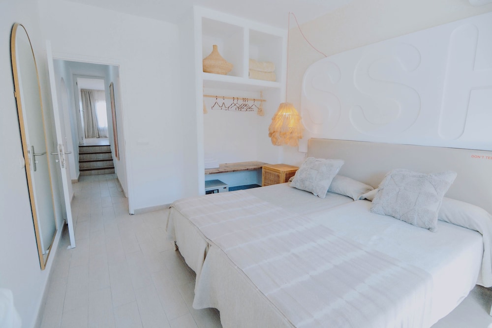secret oasis ibiza