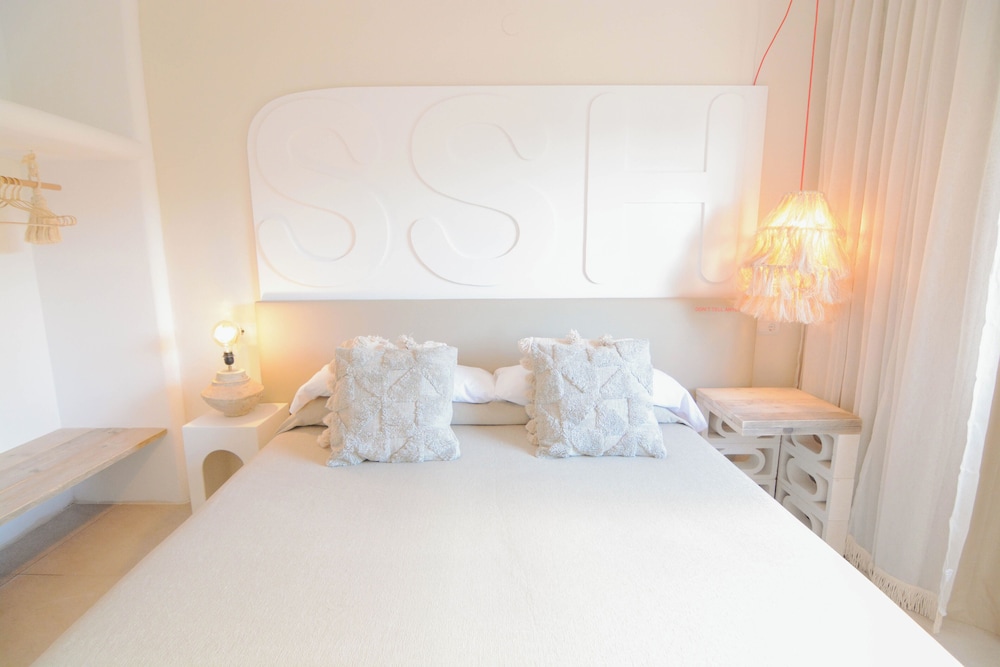 secret oasis ibiza