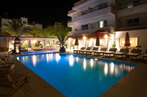 secret oasis ibiza