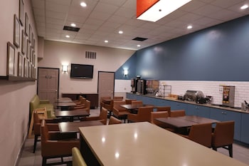 country inn and suites by radisson sparta wi