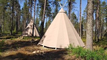 karhunkierros cabins and huts