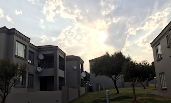 tntee apartments