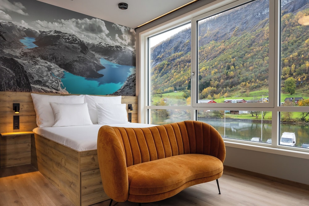 stryn house hotel and apartments