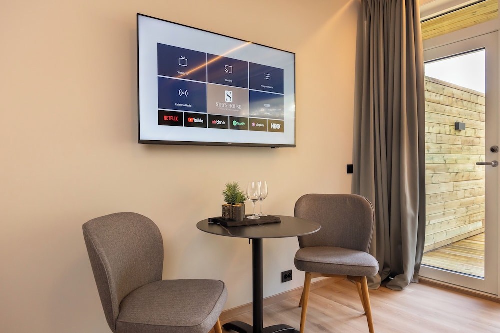 stryn house hotel and apartments