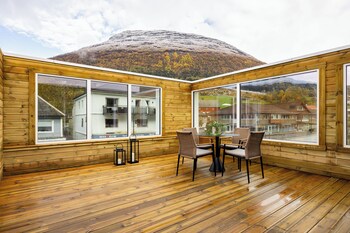 stryn house hotel and apartments