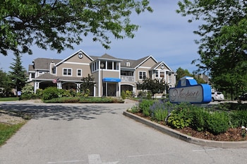 Newport Resort,Egg Harbor>>Door County,3 star