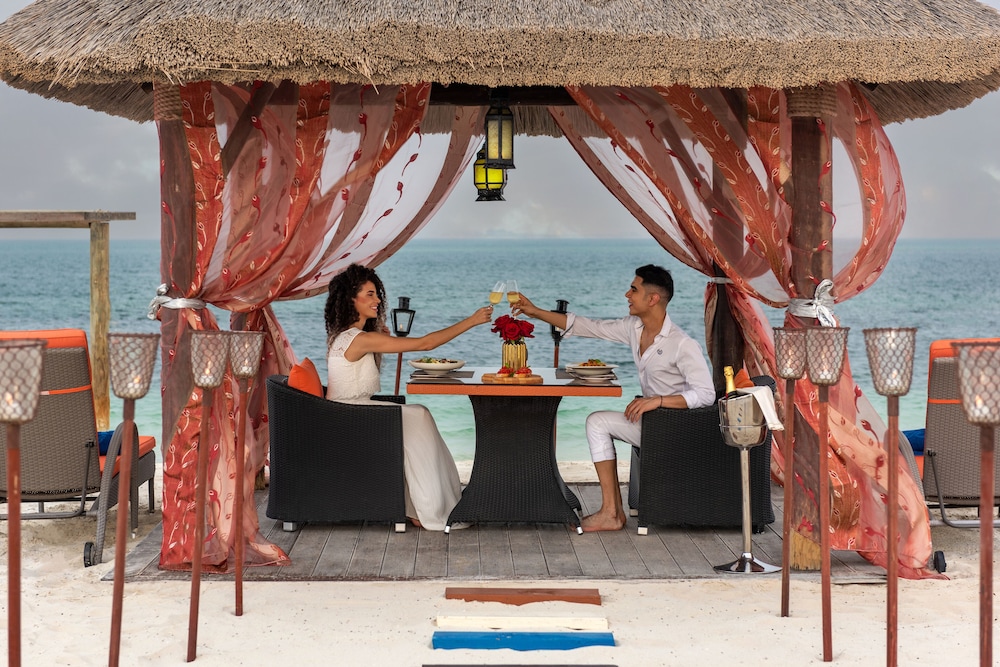 al maya island and resort