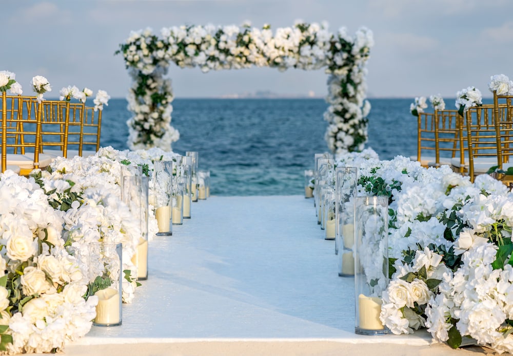 al maya island and resort