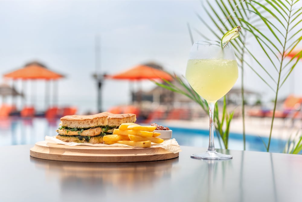 al maya island and resort