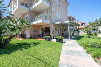 danai studios pefkohori