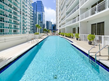 the stay at brickell club