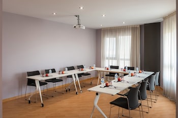 madrid airport suites affiliated by melia