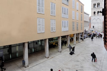 main street studio and rooms