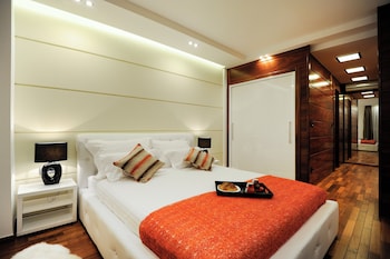 main street studio and rooms